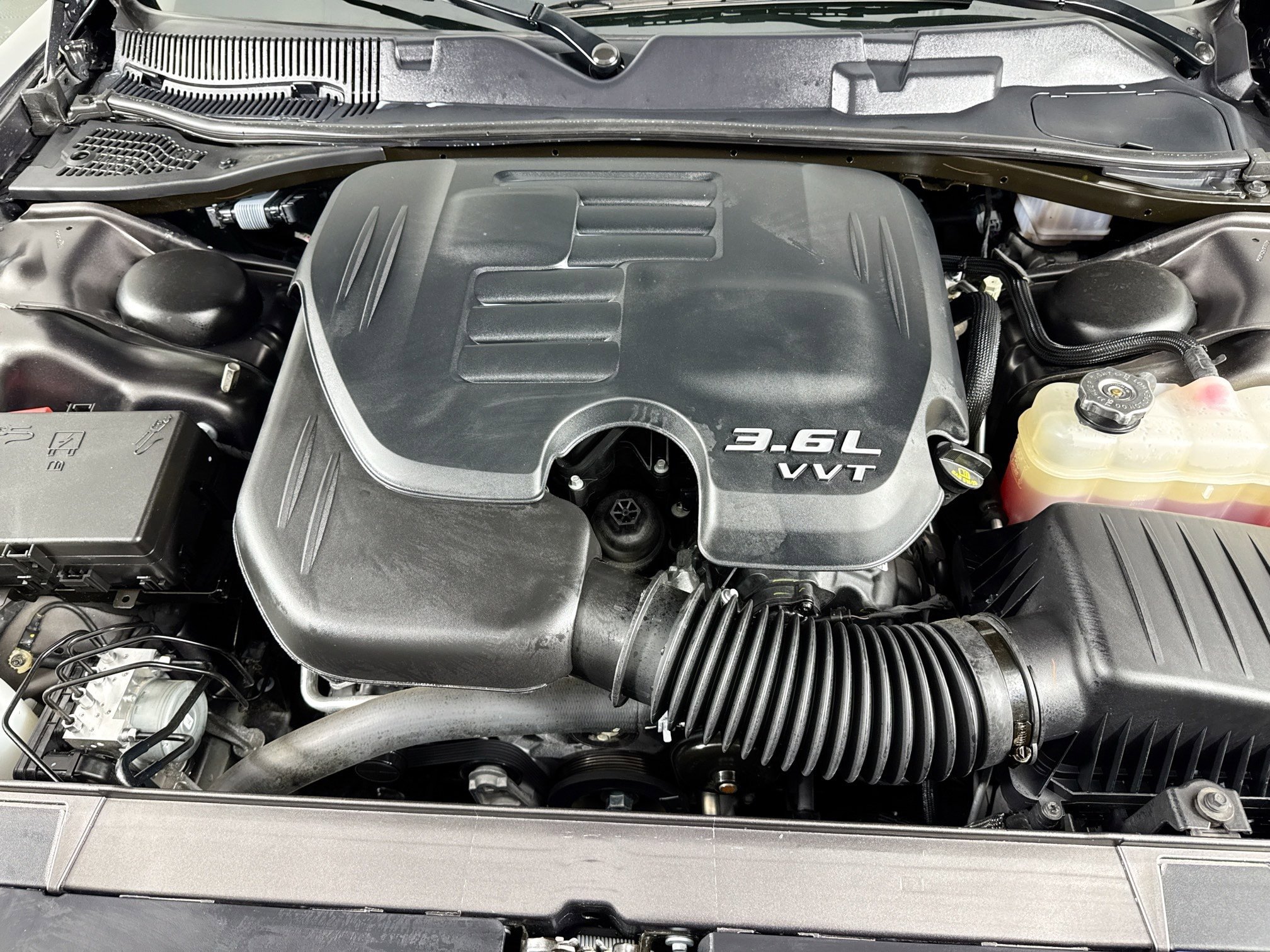 Used 2023 Dodge Challenger SXT w/ Cold Weather Group AWD/4WD image 14