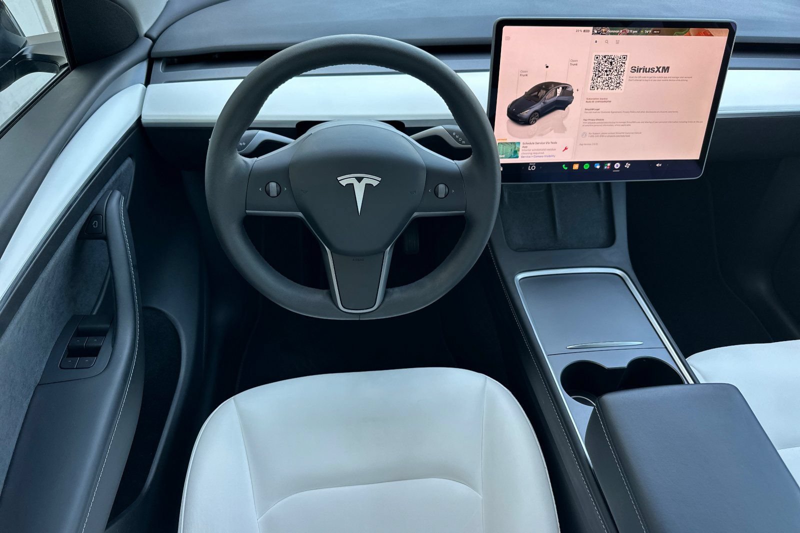 Used 2025 Tesla Model Y Long Range RWD image 14