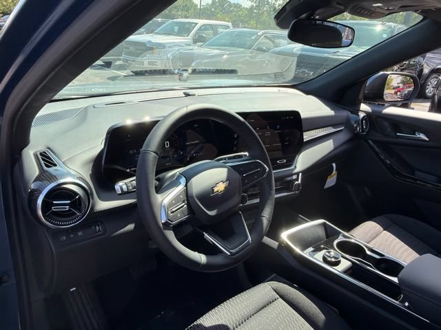 New 2027 Chevrolet Equinox LT w/ LPO, Floor Liner Package FWD image 14