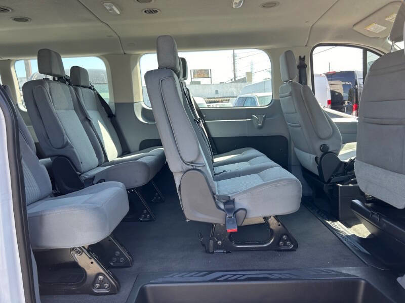 Used 2019 Ford Transit 350 XLT image 13