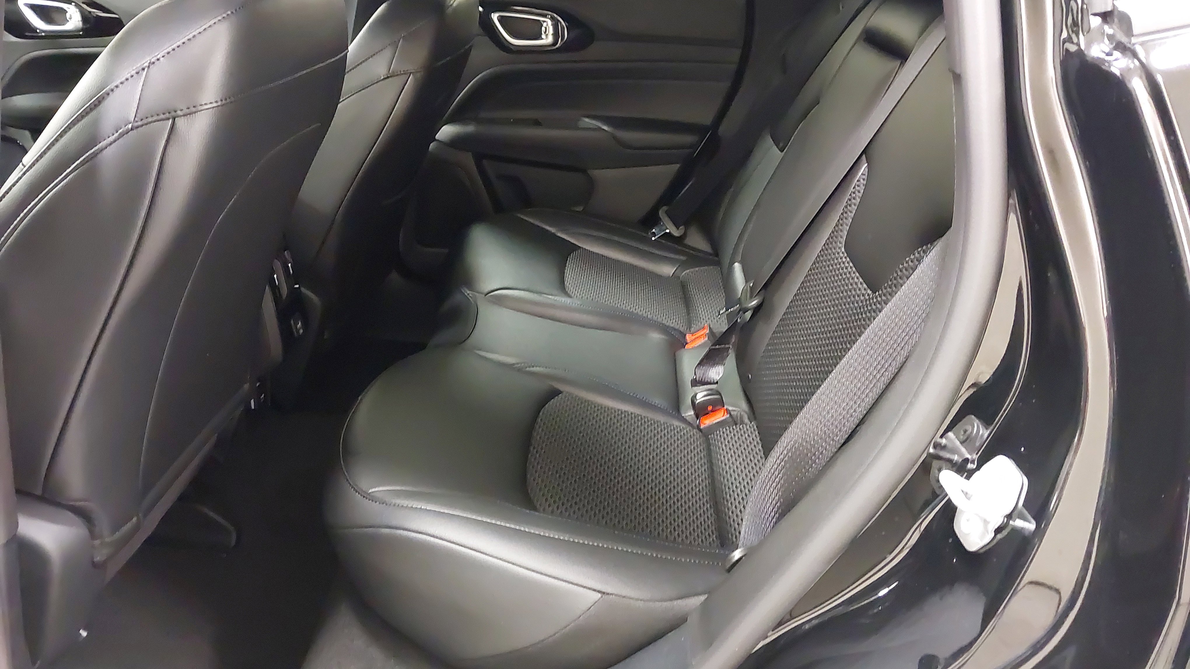 New 2026 Jeep Compass Latitude image 37