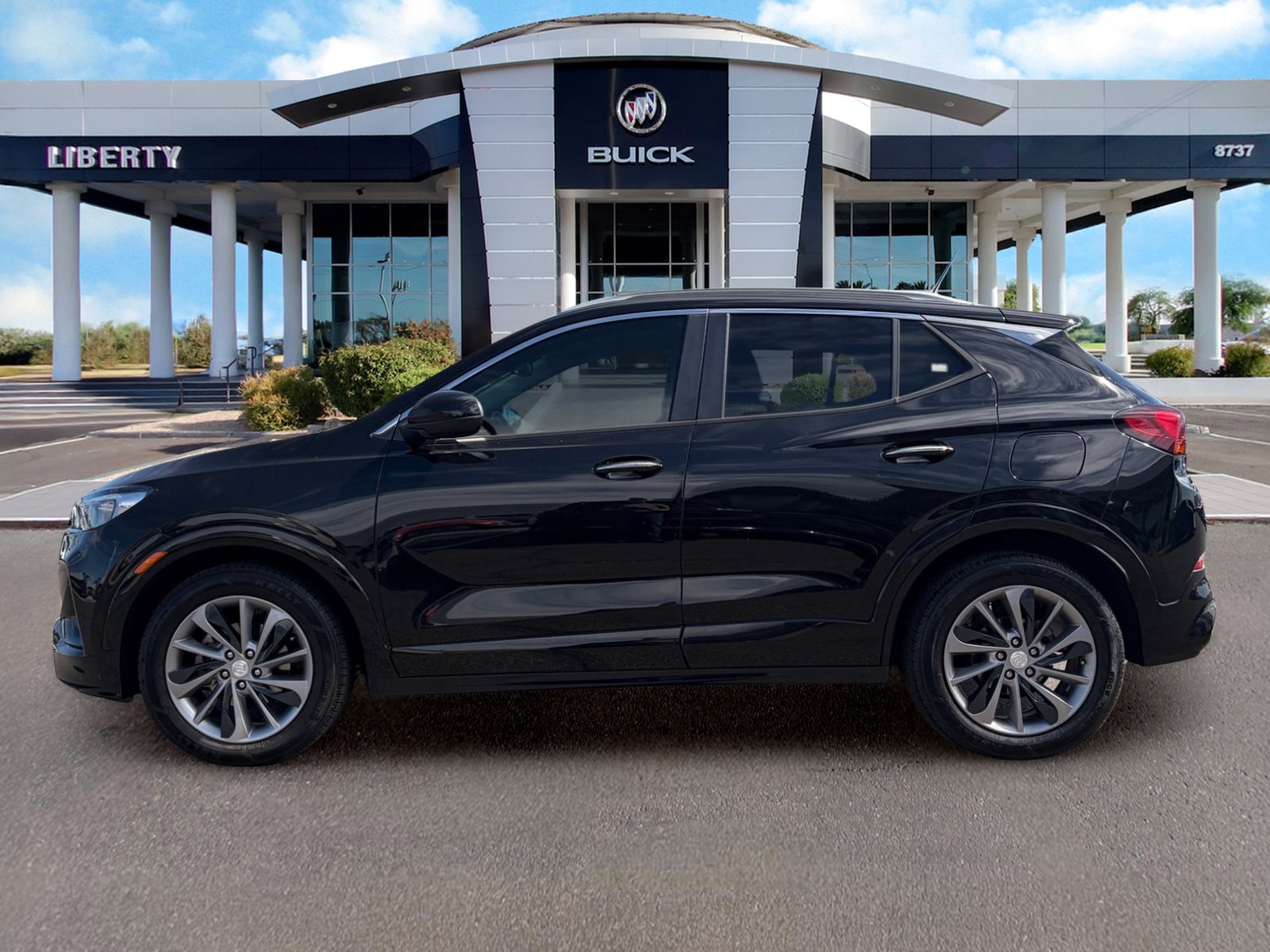 Certified 2023 Buick Encore GX Select w/ Sport Touring Package FWD image 6
