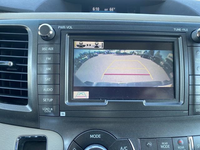 Used 2011 Toyota Sienna XLE w/ Premium Pkg FWD image 19