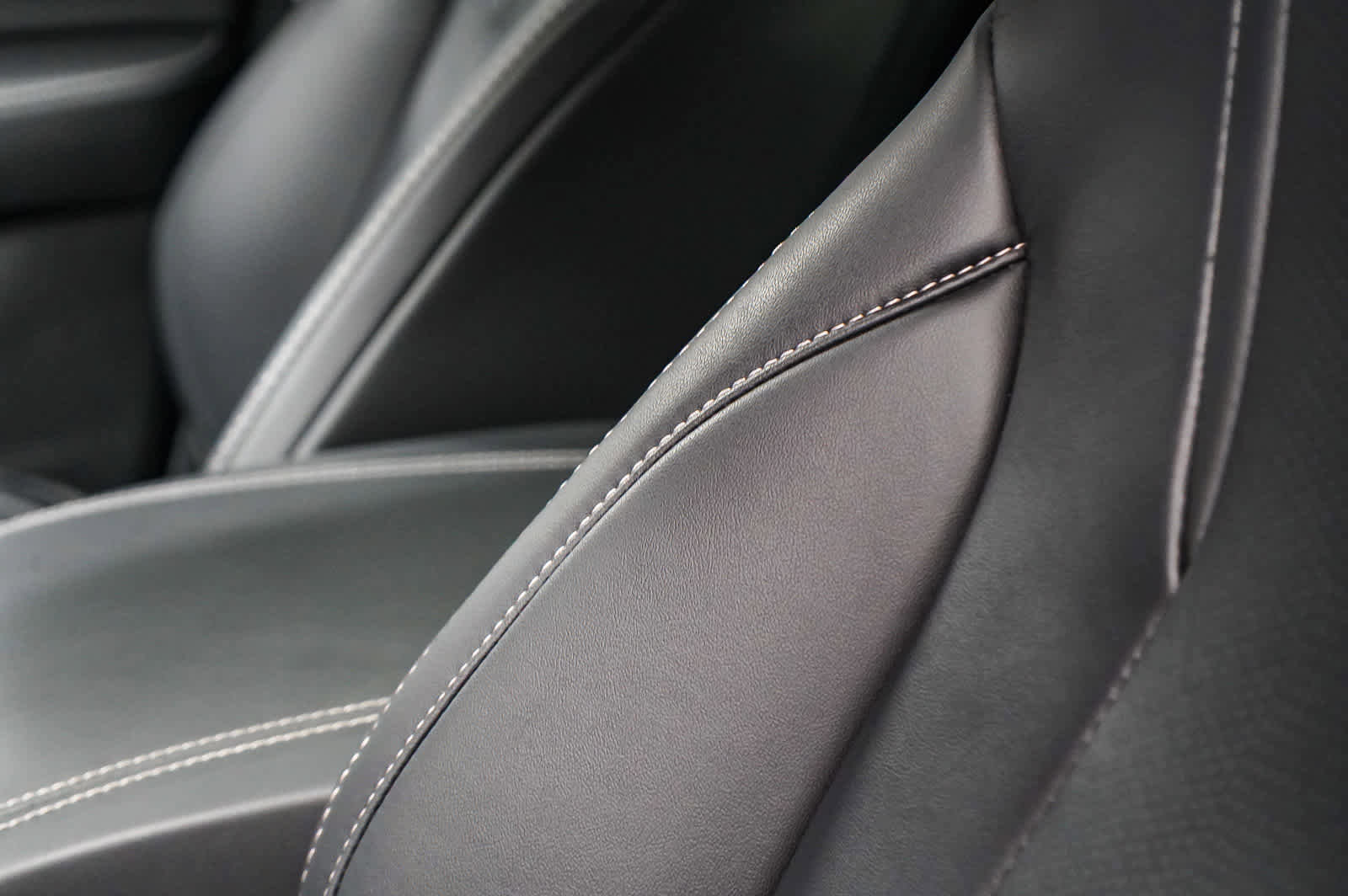 Used 2025 Acura MDX SH-AWD w/ Technology Package image 16