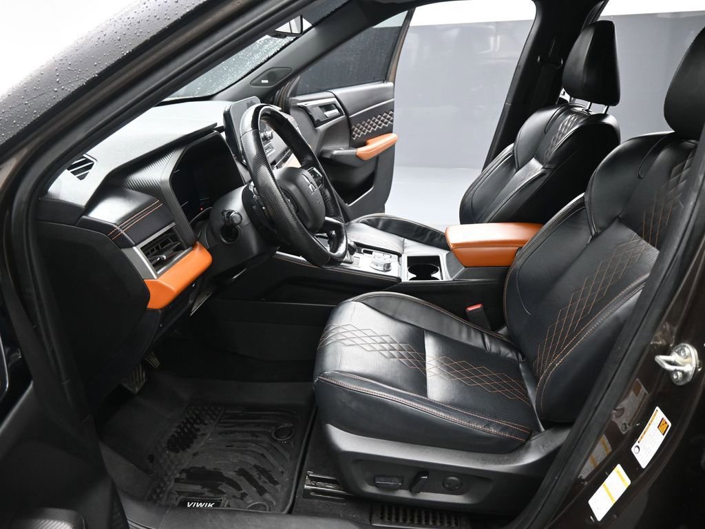 Used 2022 Mitsubishi Outlander SEL image 9