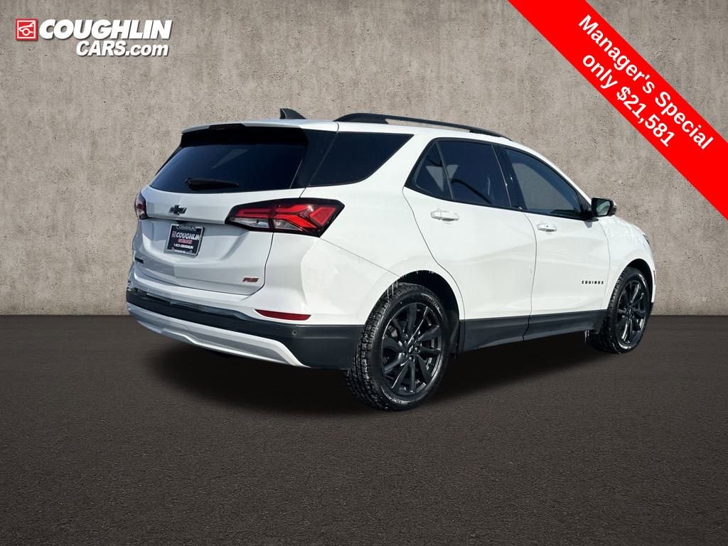 Used 2022 Chevrolet Equinox RS w/ Infotainment Package image 8