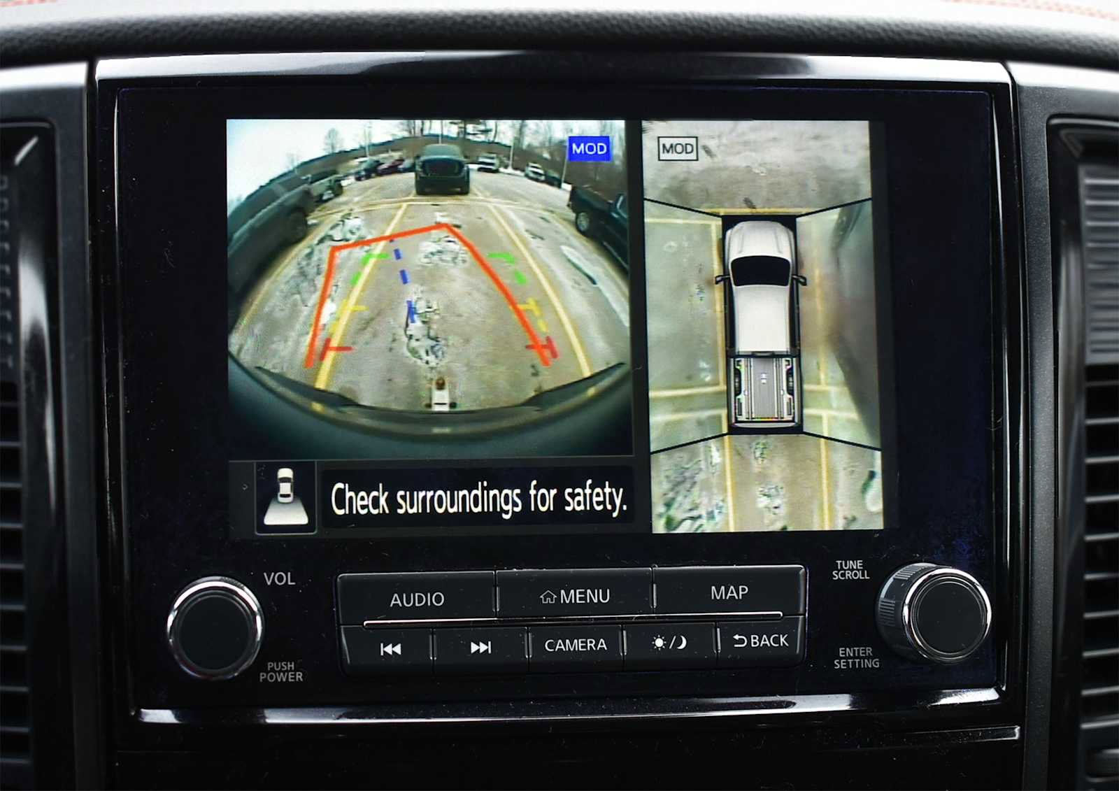 Used 2021 Nissan Titan PRO-4X w/ Pro-4x Convenience Package image 19