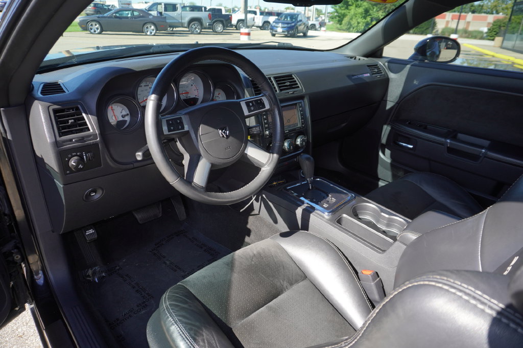 Used 2009 Dodge Challenger SRT8 w/ SRT Option Group II RWD image 23