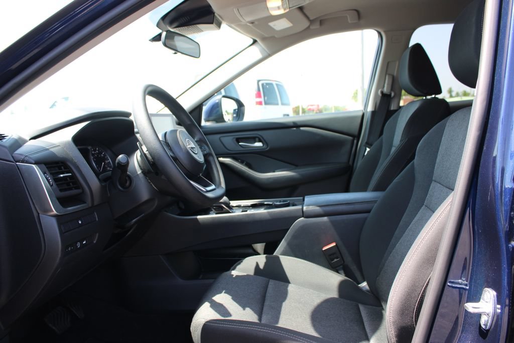 Used 2024 Nissan Rogue SV AWD/4WD image 23