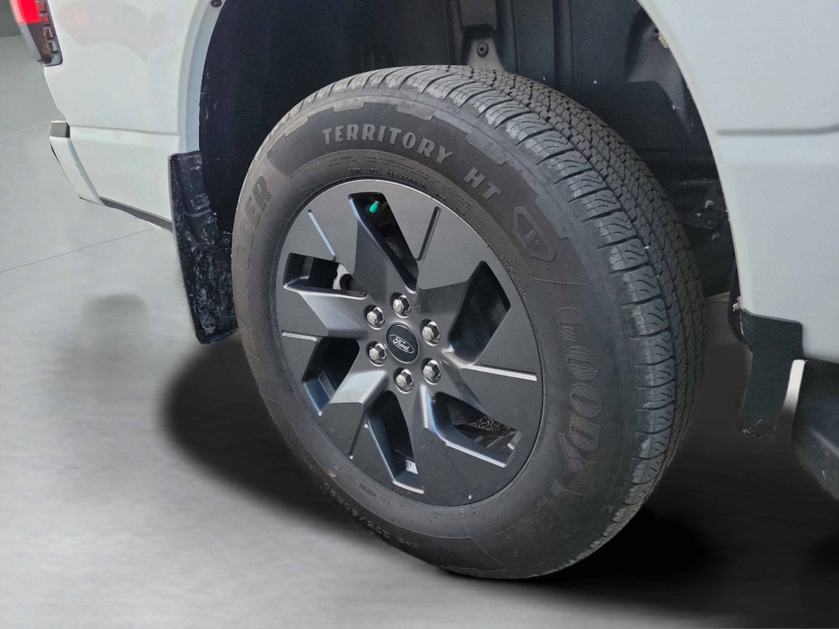 Used 2024 Ford F150 Lightning Flash image 16