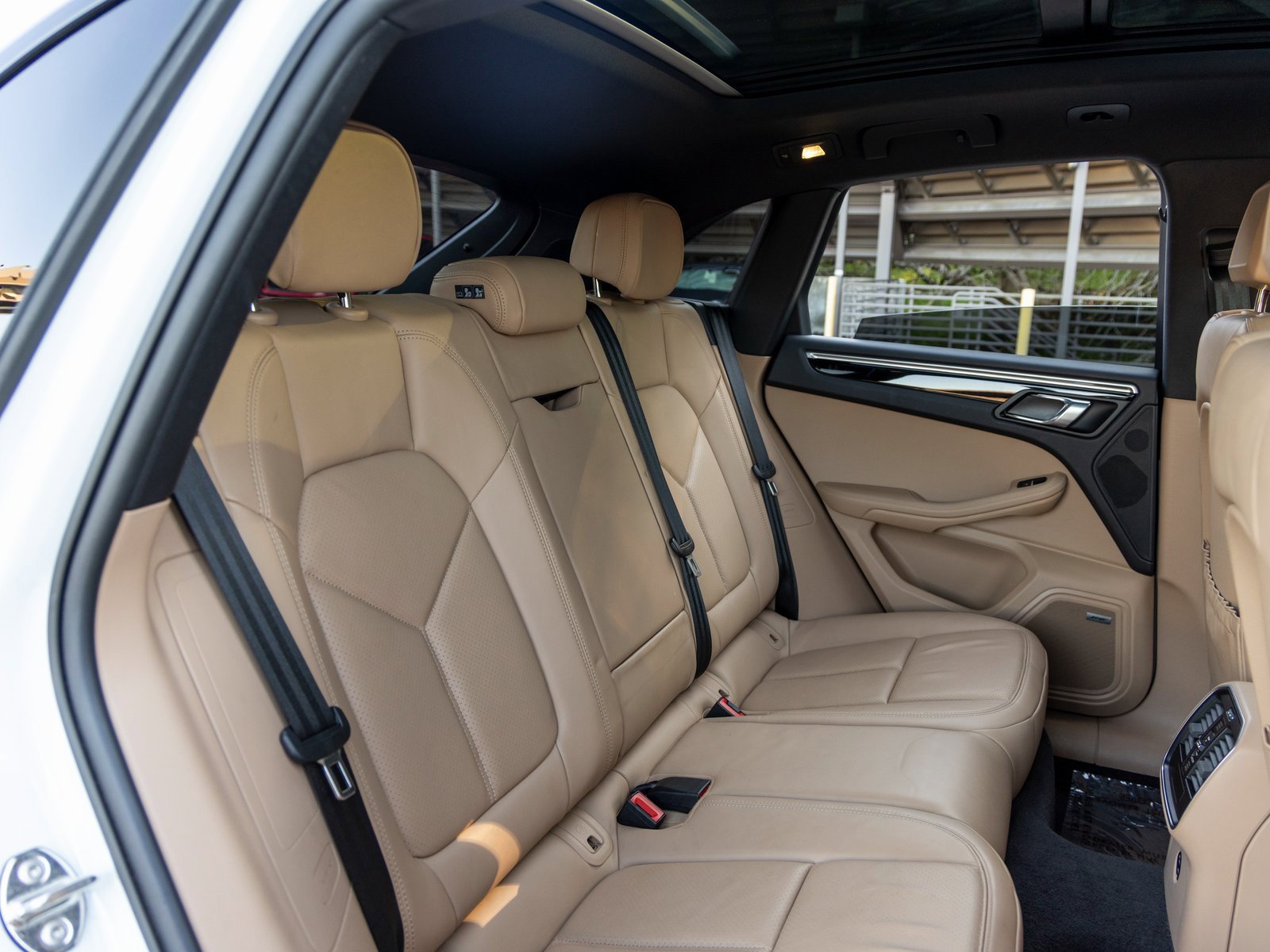 Certified 2023 Porsche Macan S image 47