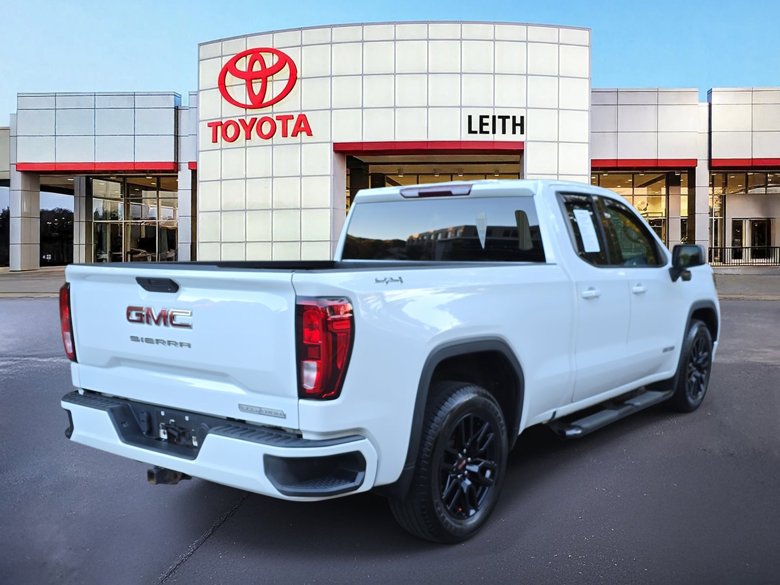Used 2019 GMC Sierra 1500 Elevation w/ Elevation Value Package image 5