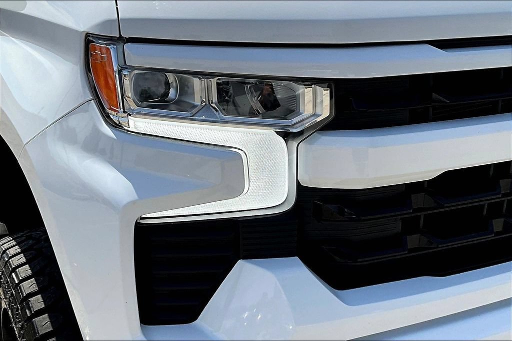Used 2022 Chevrolet Silverado 1500 RST RWD image 28