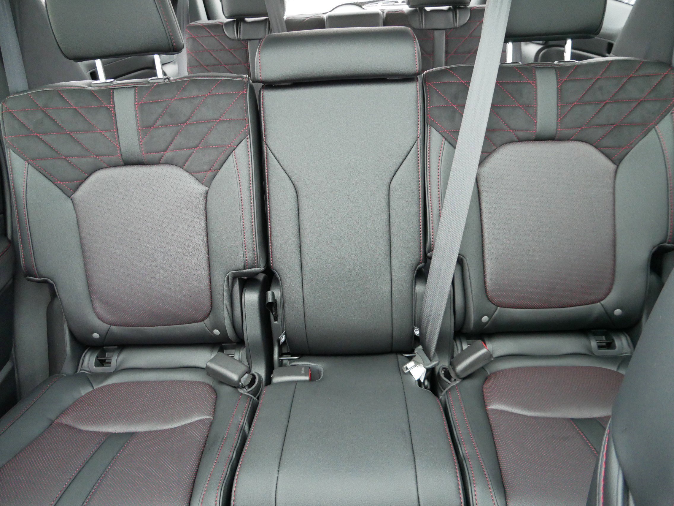 New 2026 Honda Pilot Black Edition image 9