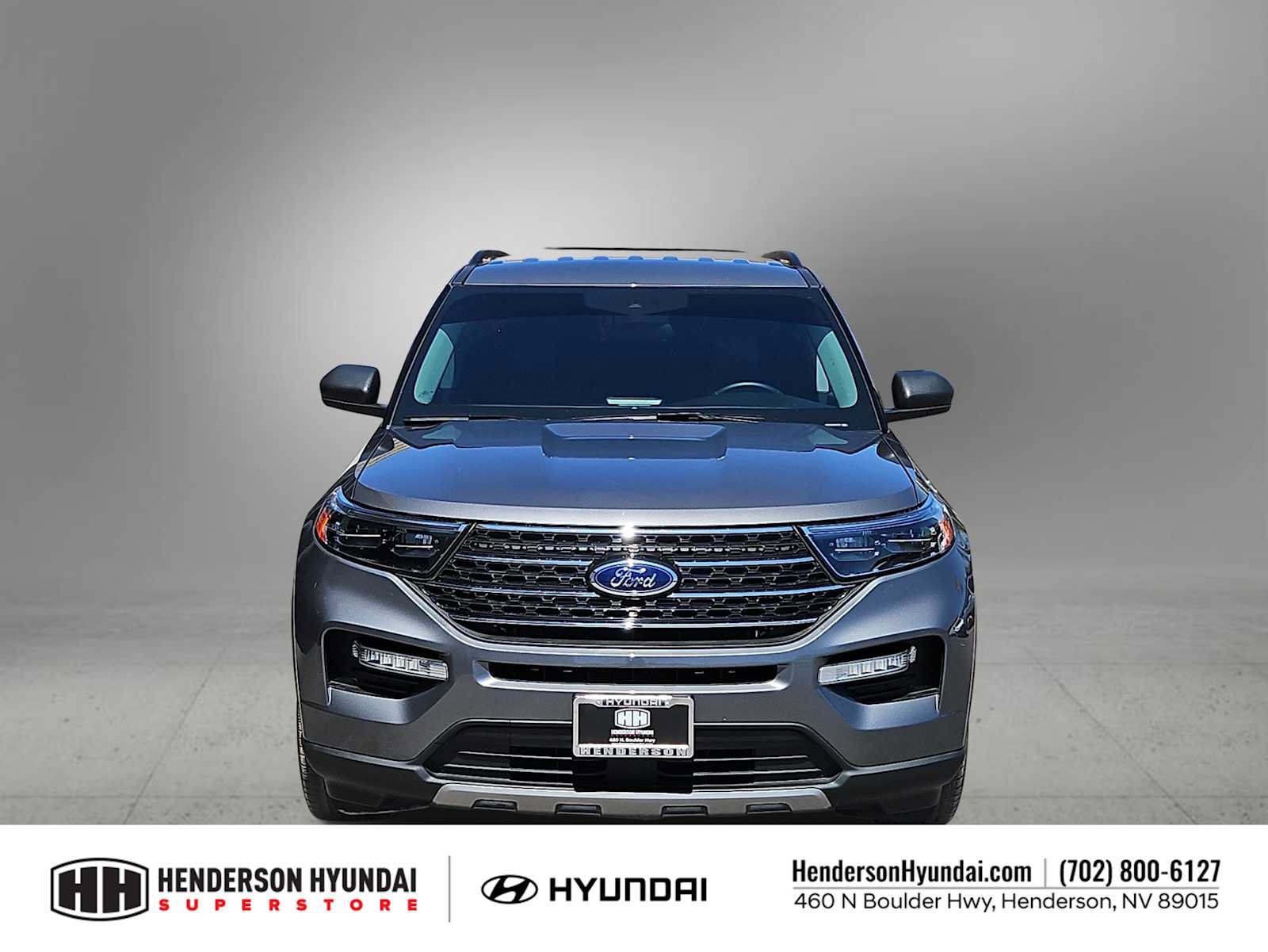 Used 2023 Ford Explorer XLT w/ Equipment Group 202A RWD image 3