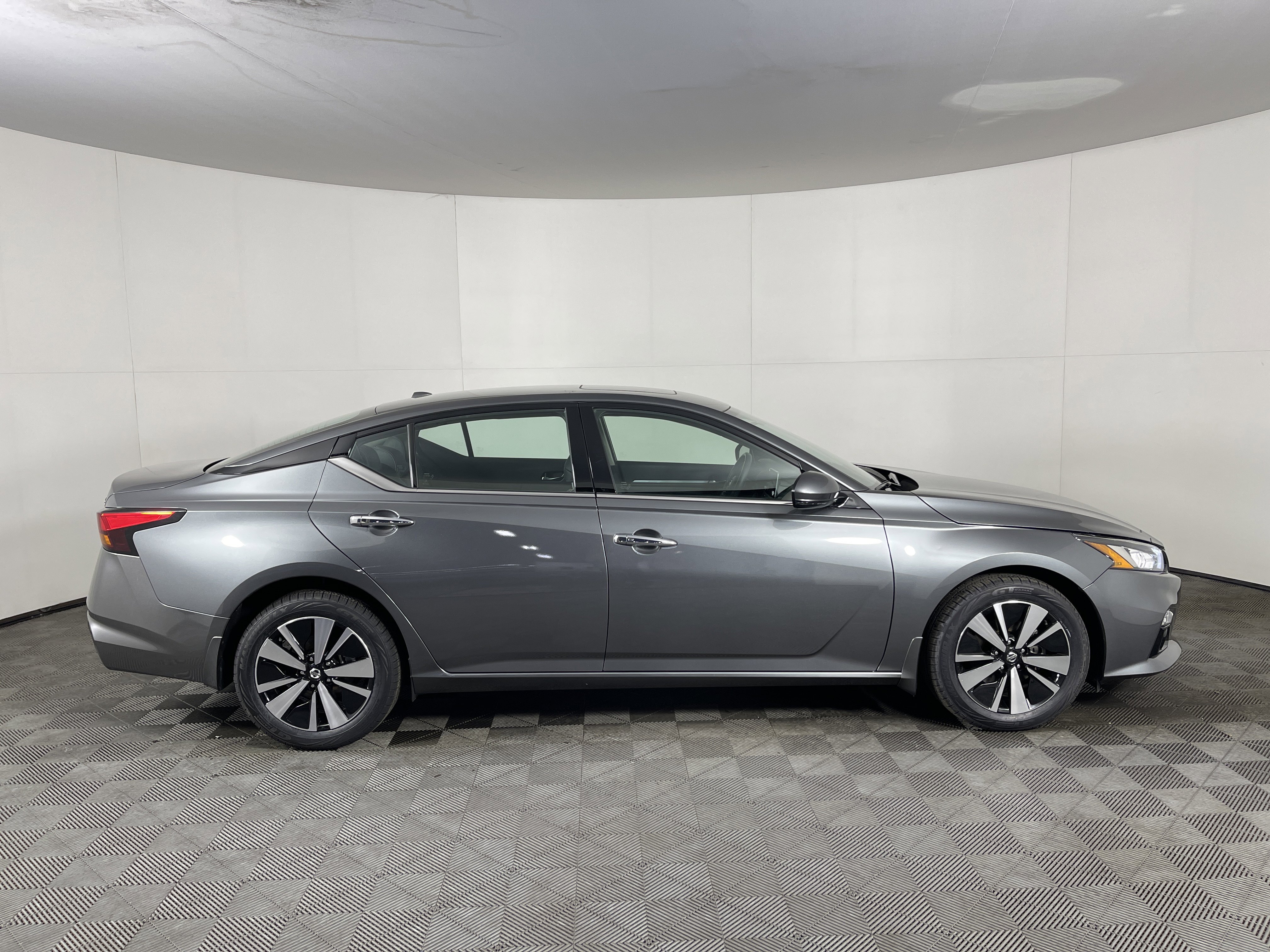 Used 2022 Nissan Altima 2.5 SL image 5