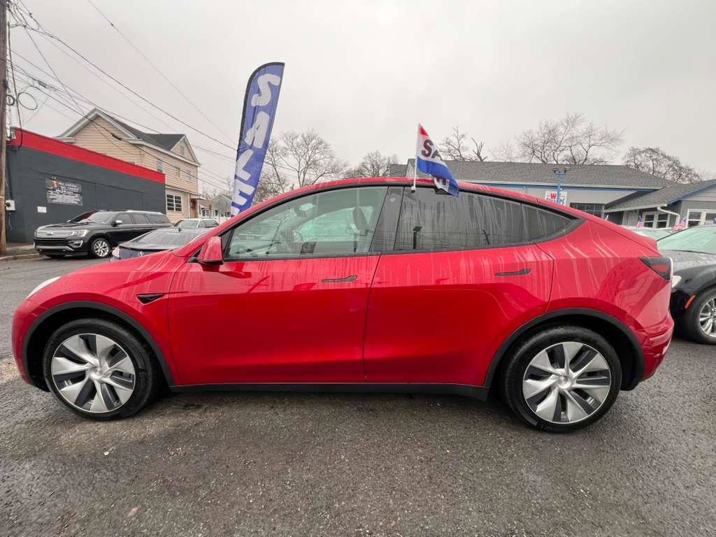 Used 2020 Tesla Model Y Long Range image 12