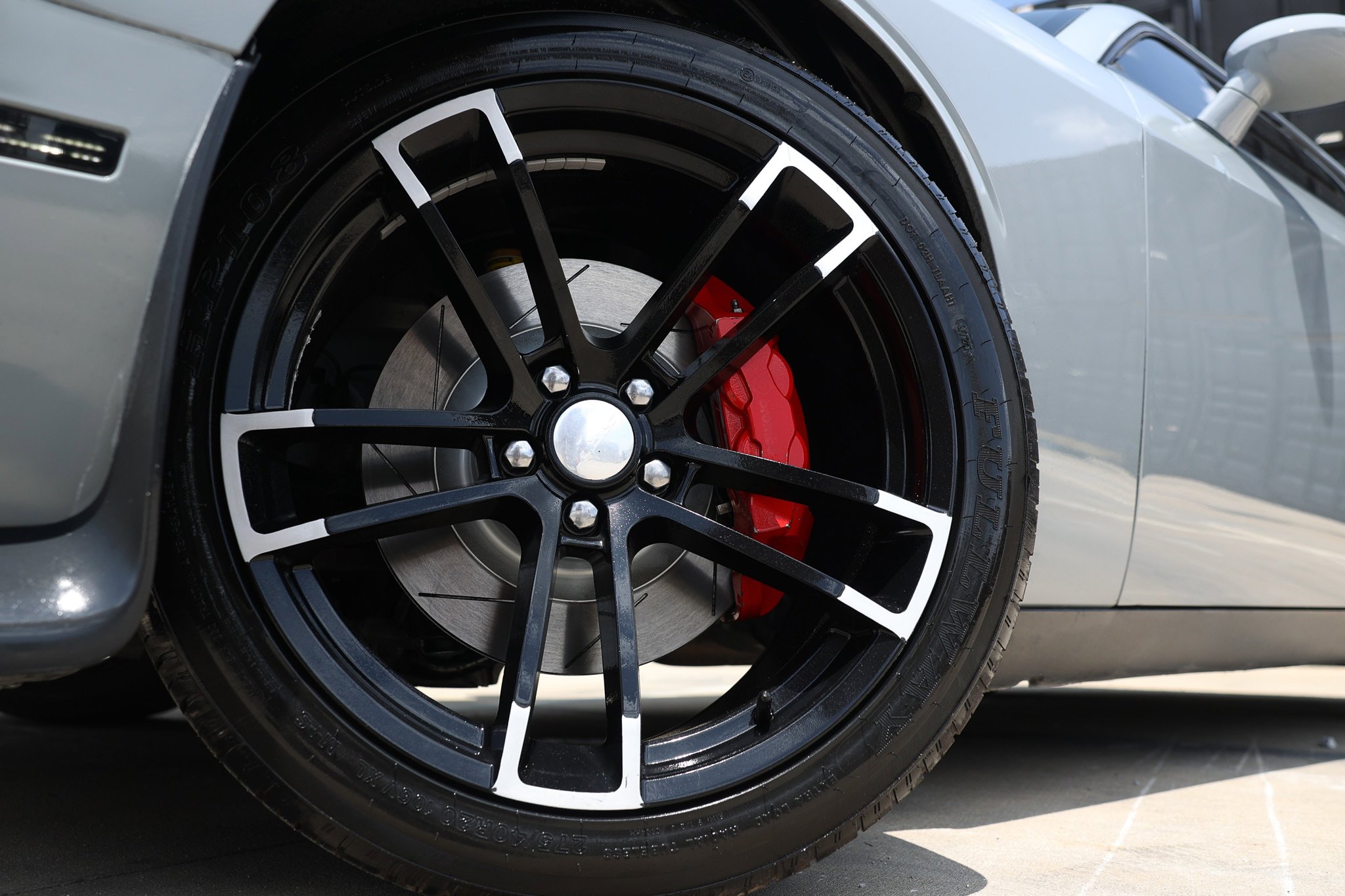 Used 2022 Dodge Challenger R/T w/ Plus Package RWD image 33