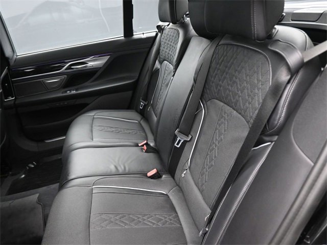 Used 2022 BMW 740i xDrive w/ M Sport Package image 14