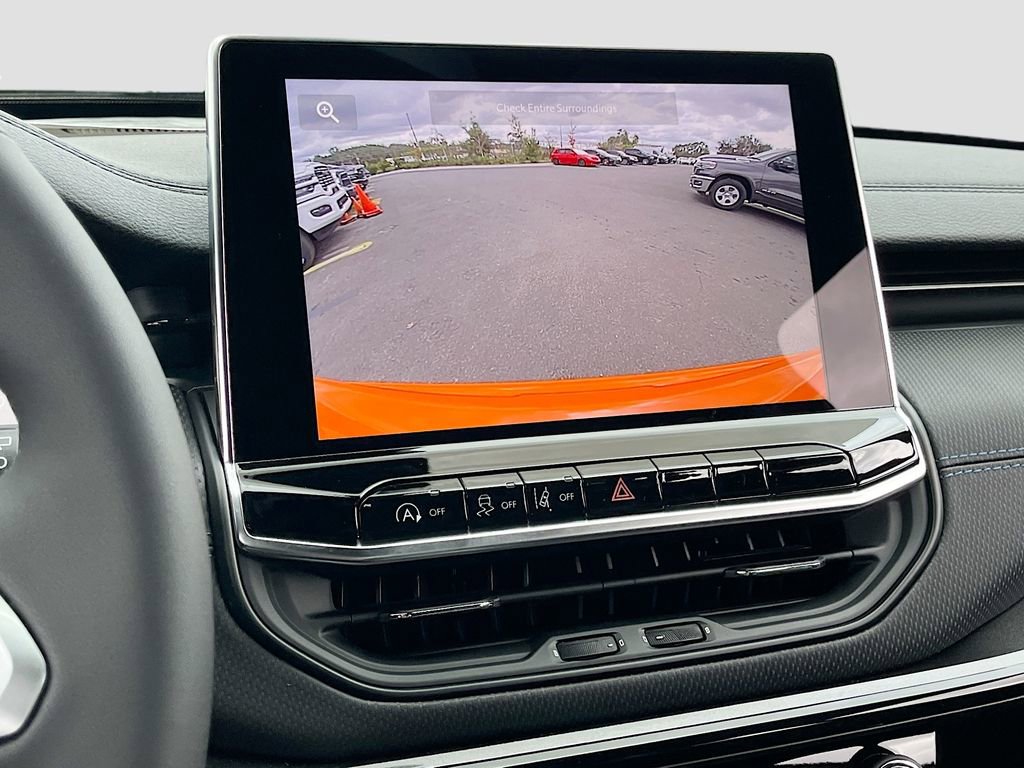 New 2026 Jeep Compass Latitude image 13