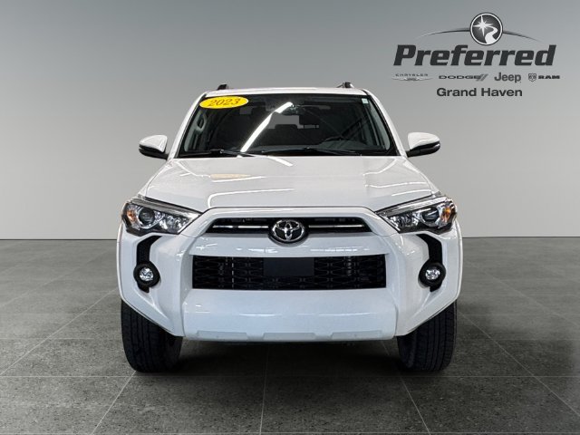 Used 2023 Toyota 4Runner SR5 Premium w/ Moonroof Package AWD/4WD image 12
