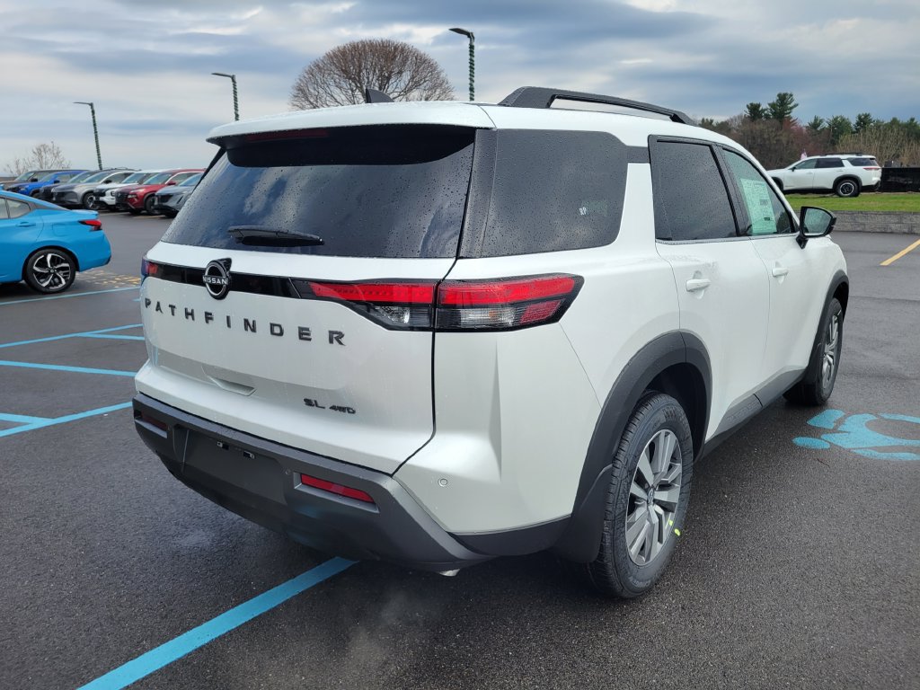 New 2026 Nissan Pathfinder SL AWD/4WD image 3