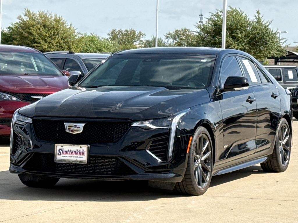 Used 2025 Cadillac CT4 V RWD image 3