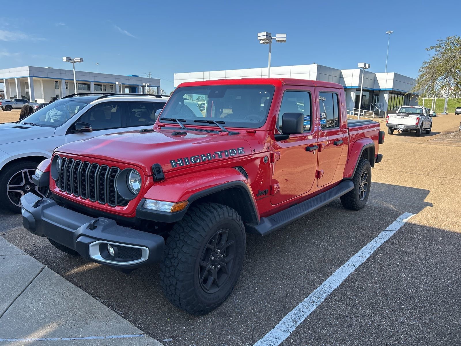 Used 2025 Jeep Gladiator High Tide image 12