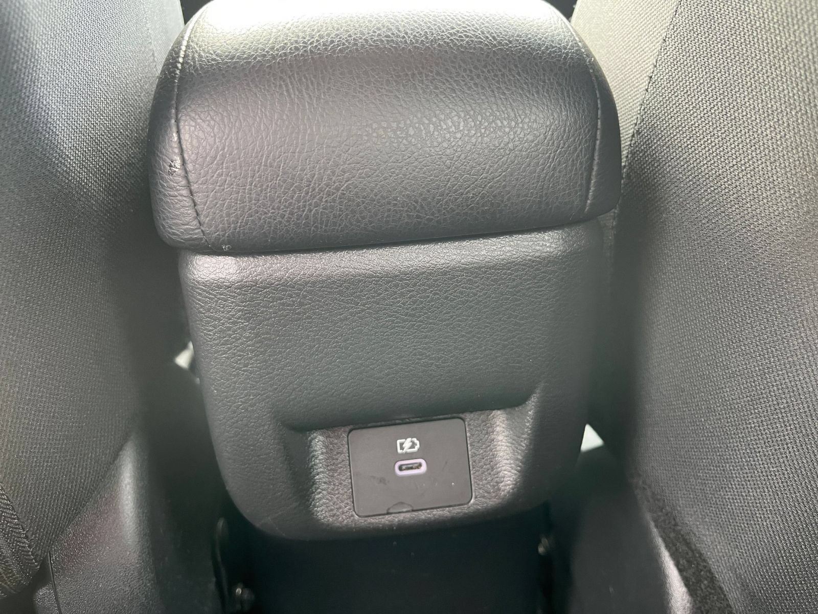 Used 2025 Nissan Versa SV FWD image 22