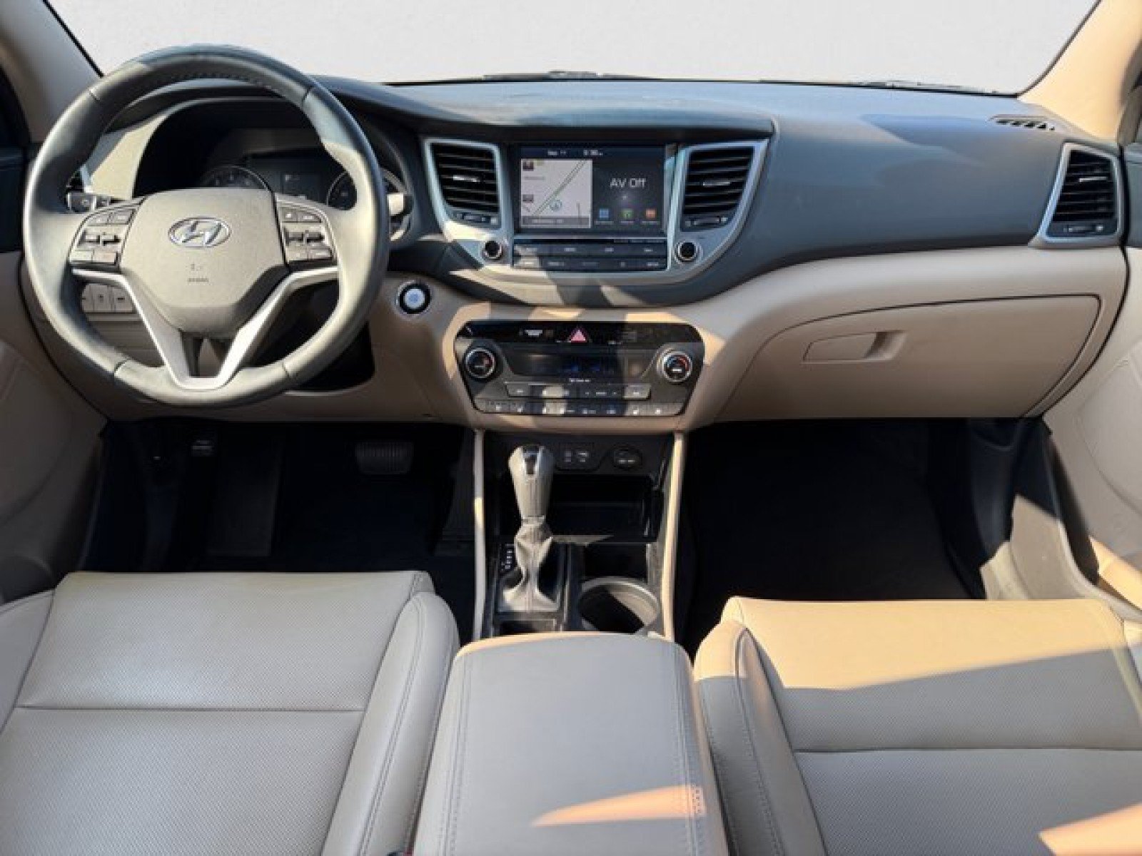 Used 2018 Hyundai Tucson Limited w/ Ultimate Package 02 FWD image 13