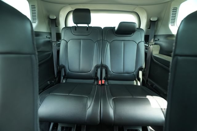 Used 2022 Jeep Grand Cherokee L Limited AWD/4WD image 28