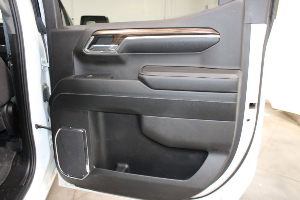 Used 2024 Chevrolet Silverado 1500 LT Trail Boss w/ Protection Package AWD/4WD image 35