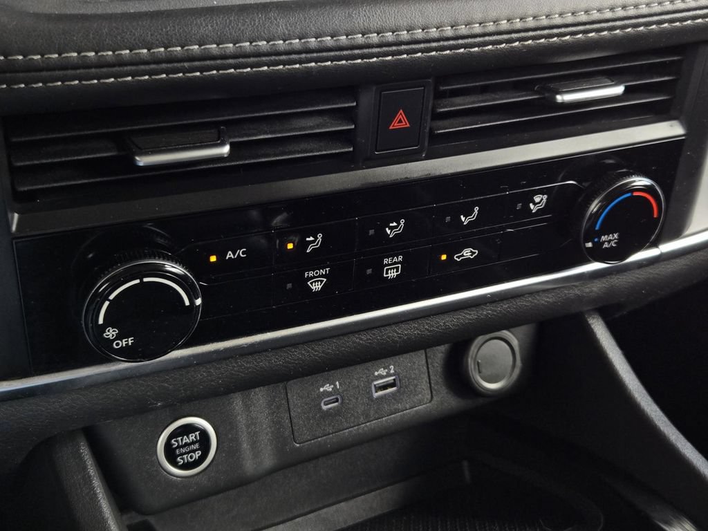 Used 2023 Nissan Rogue S FWD image 22