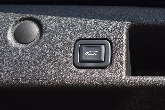 Used 2023 Chevrolet Equinox RS w/ RS Leather Package AWD/4WD image 20