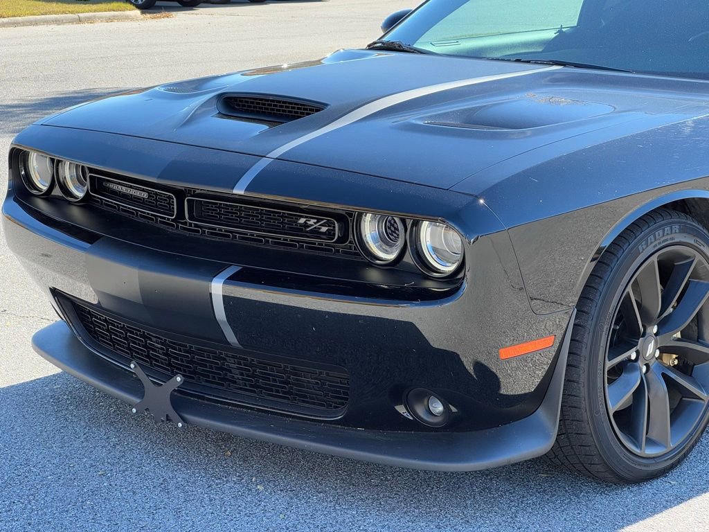 Used 2019 Dodge Challenger R/T Scat Pack w/ Stars & Stripes Edition image 31