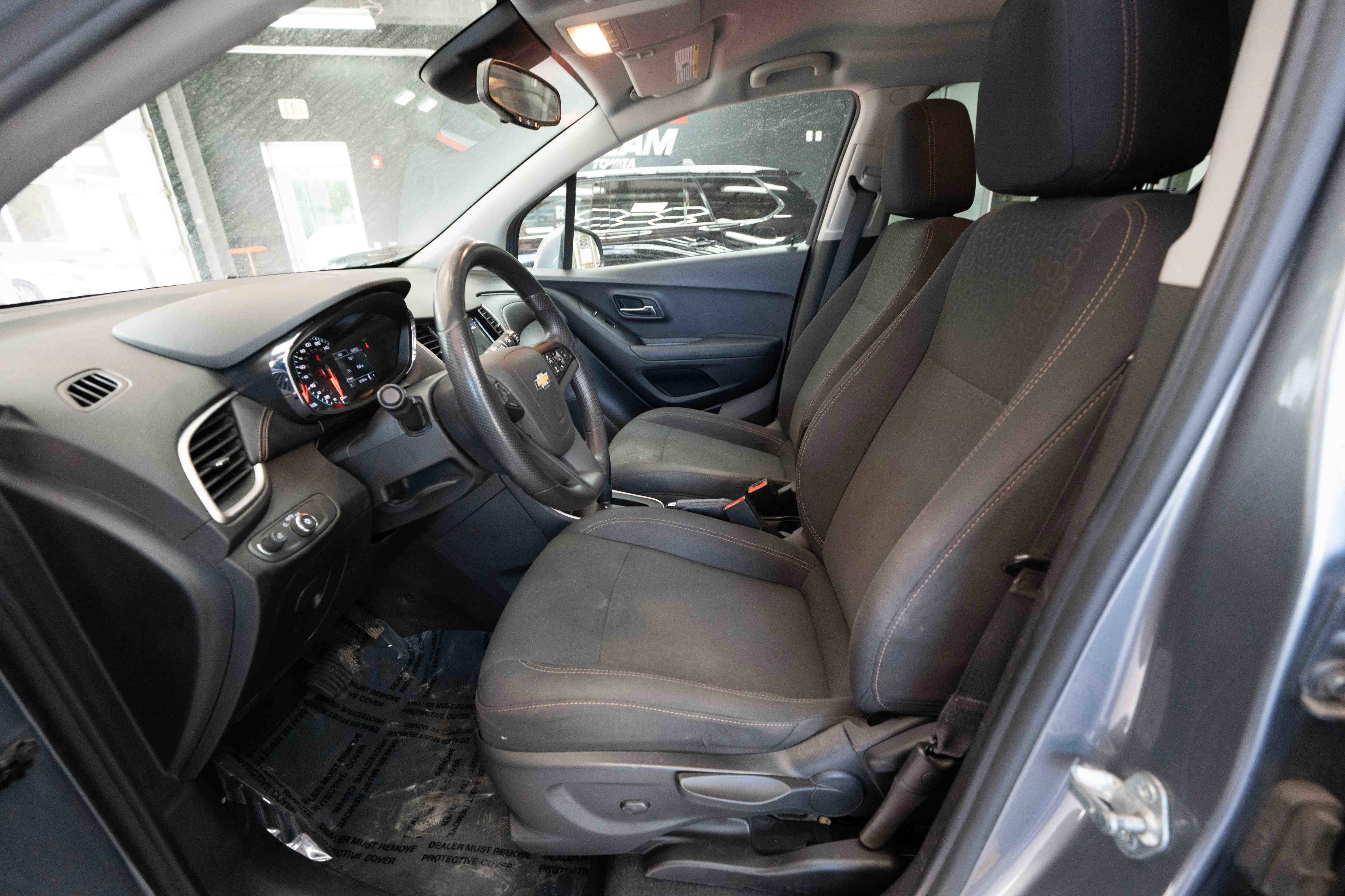 Used 2020 Chevrolet Trax LS w/ Tint and Cruise Package image 9