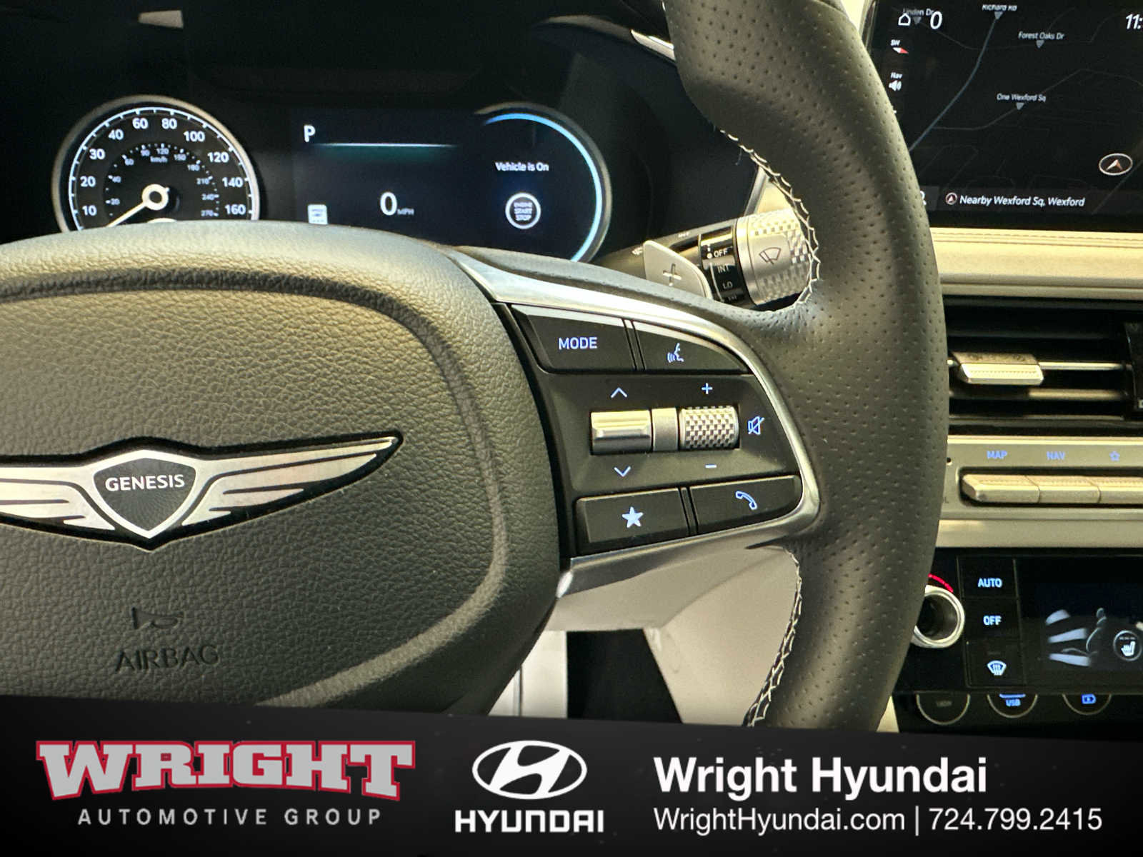 Certified 2025 Genesis G70 2.5T image 21