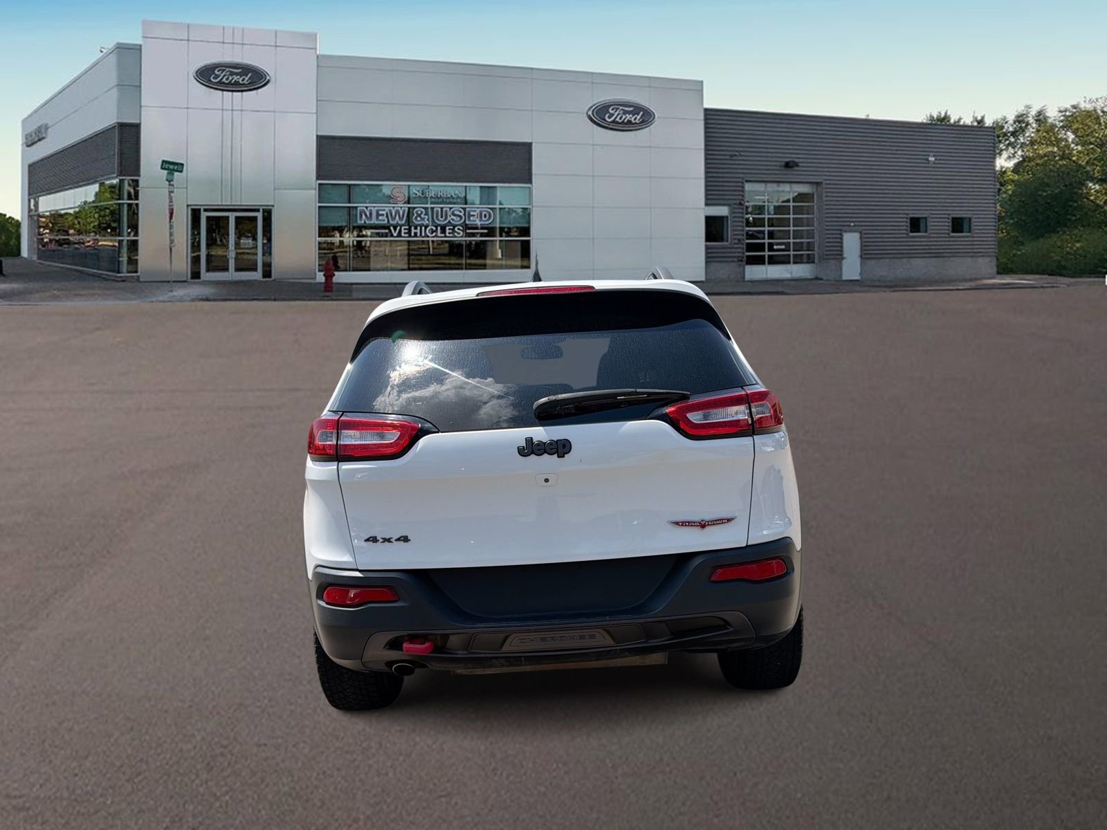 Used 2015 Jeep Cherokee Trailhawk w/ Cold Weather Group AWD/4WD image 10