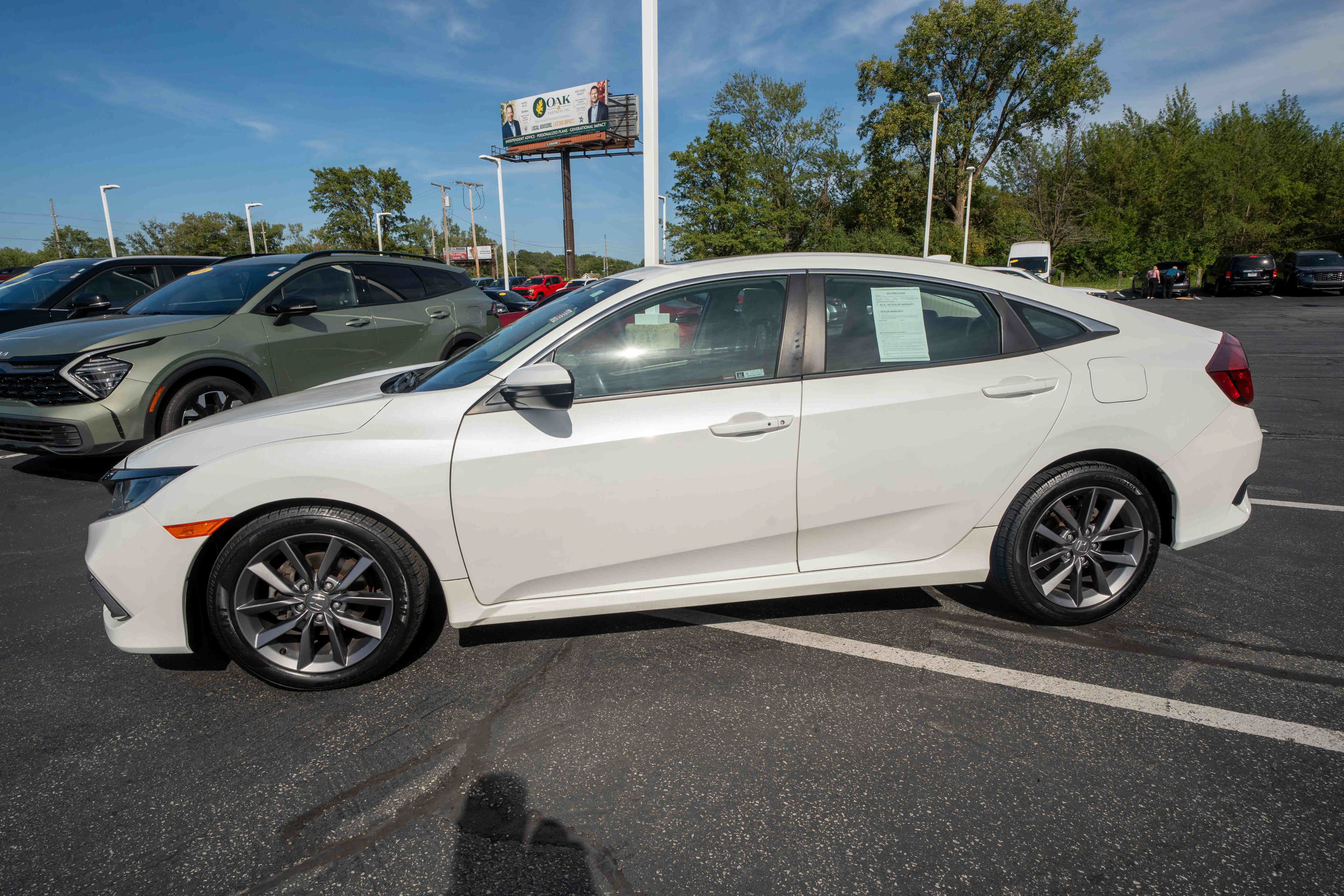Certified 2021 Honda Civic EX image 3