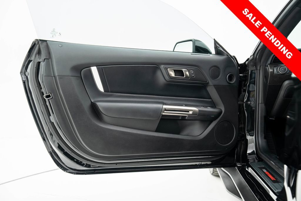 Used 2021 Ford Mustang Shelby GT500 w/ Technology Package image 38