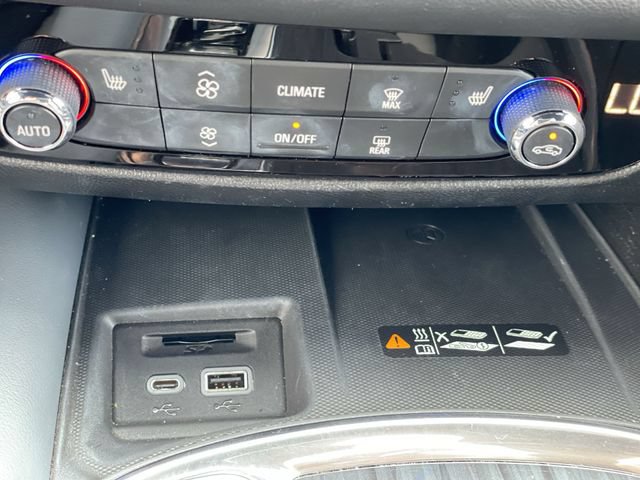 Certified 2022 Buick Enclave Essence w/ Sport Touring Edition FWD image 23