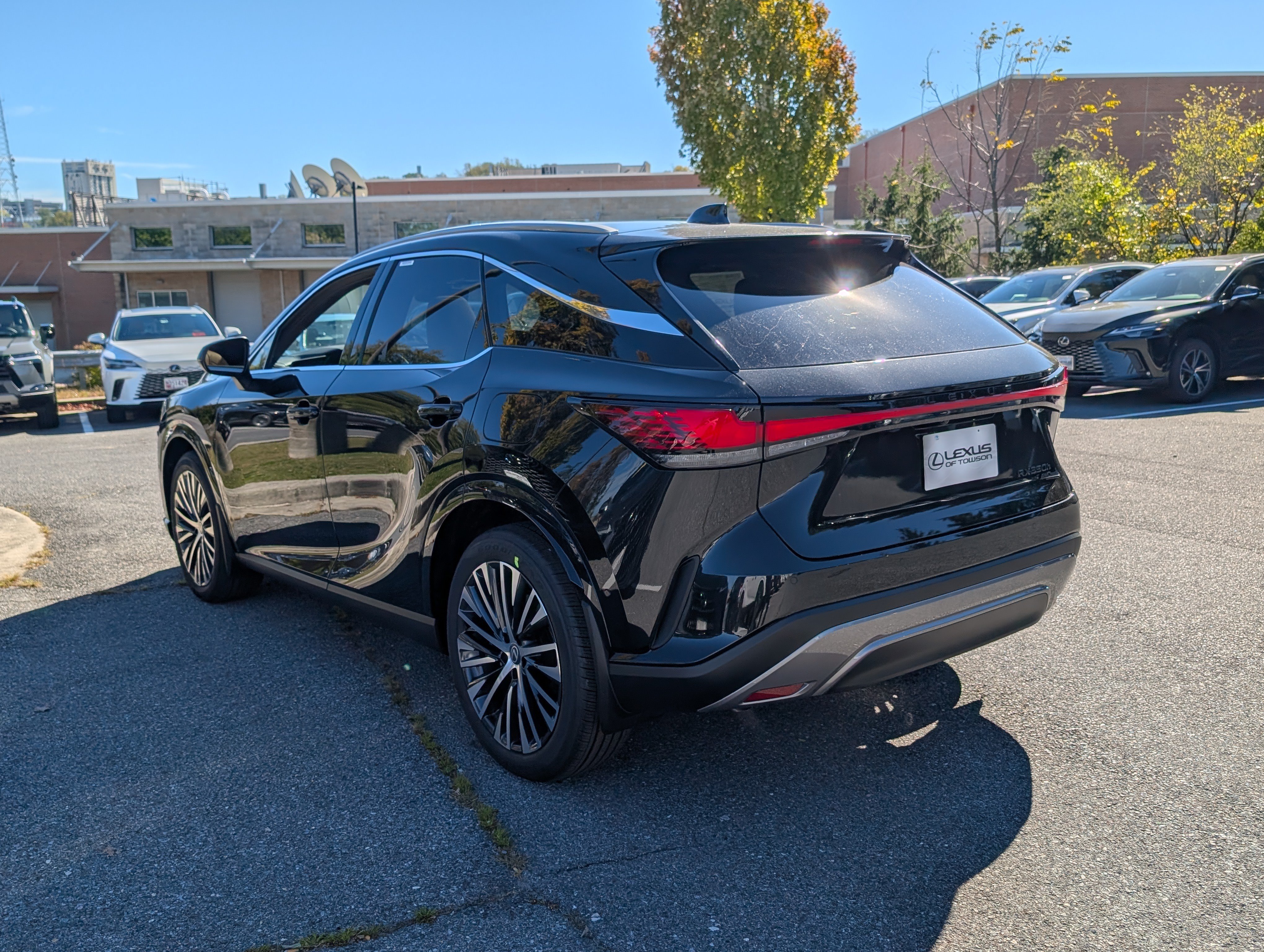 New 2026 Lexus RX 350 w/ Convenience Package AWD/4WD image 3