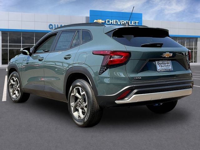 New 2026 Chevrolet Trax LT w/ Driver Confidence Package FWD image 3