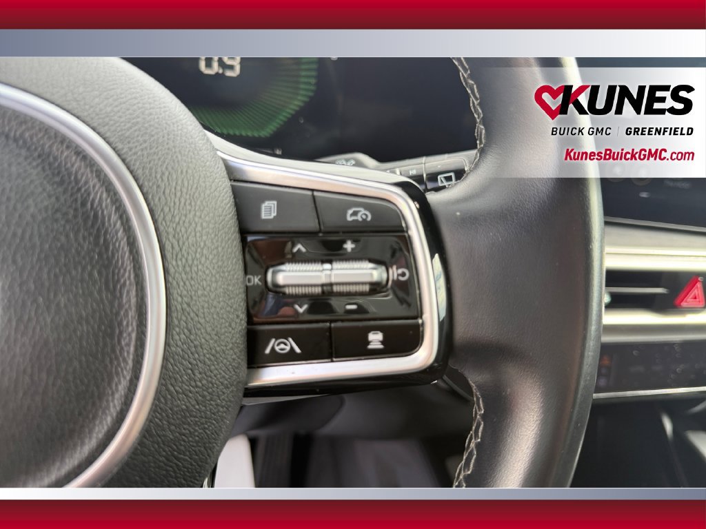 Used 2024 Kia Sorento S FWD image 24