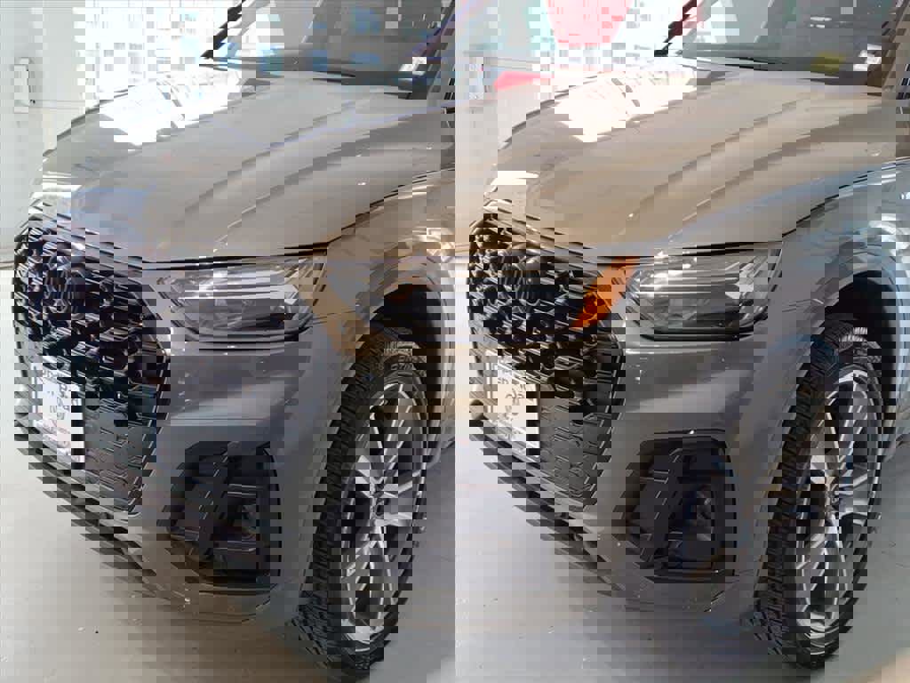 Used 2025 Audi Q5 2.0T Premium image 7