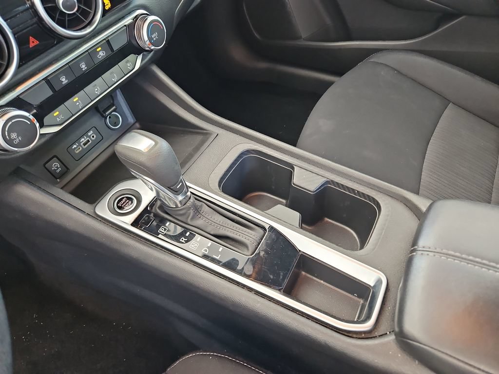 Used 2024 Nissan Sentra SV FWD image 19