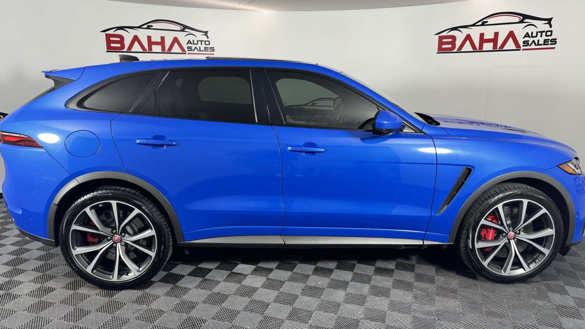 Used 2022 Jaguar F-PACE SVR AWD/4WD image 9