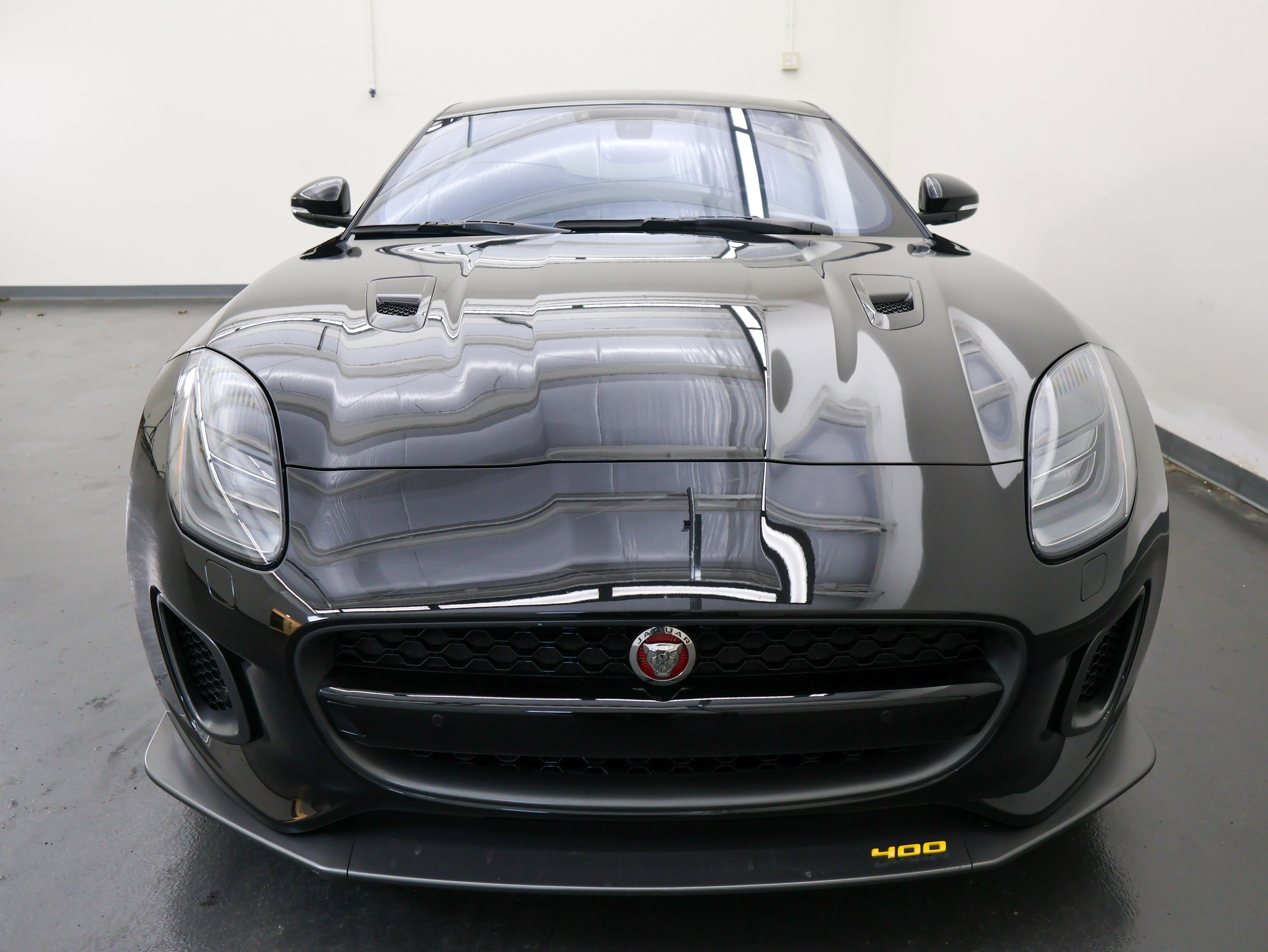 Used 2018 Jaguar F-TYPE 400 Sport image 8