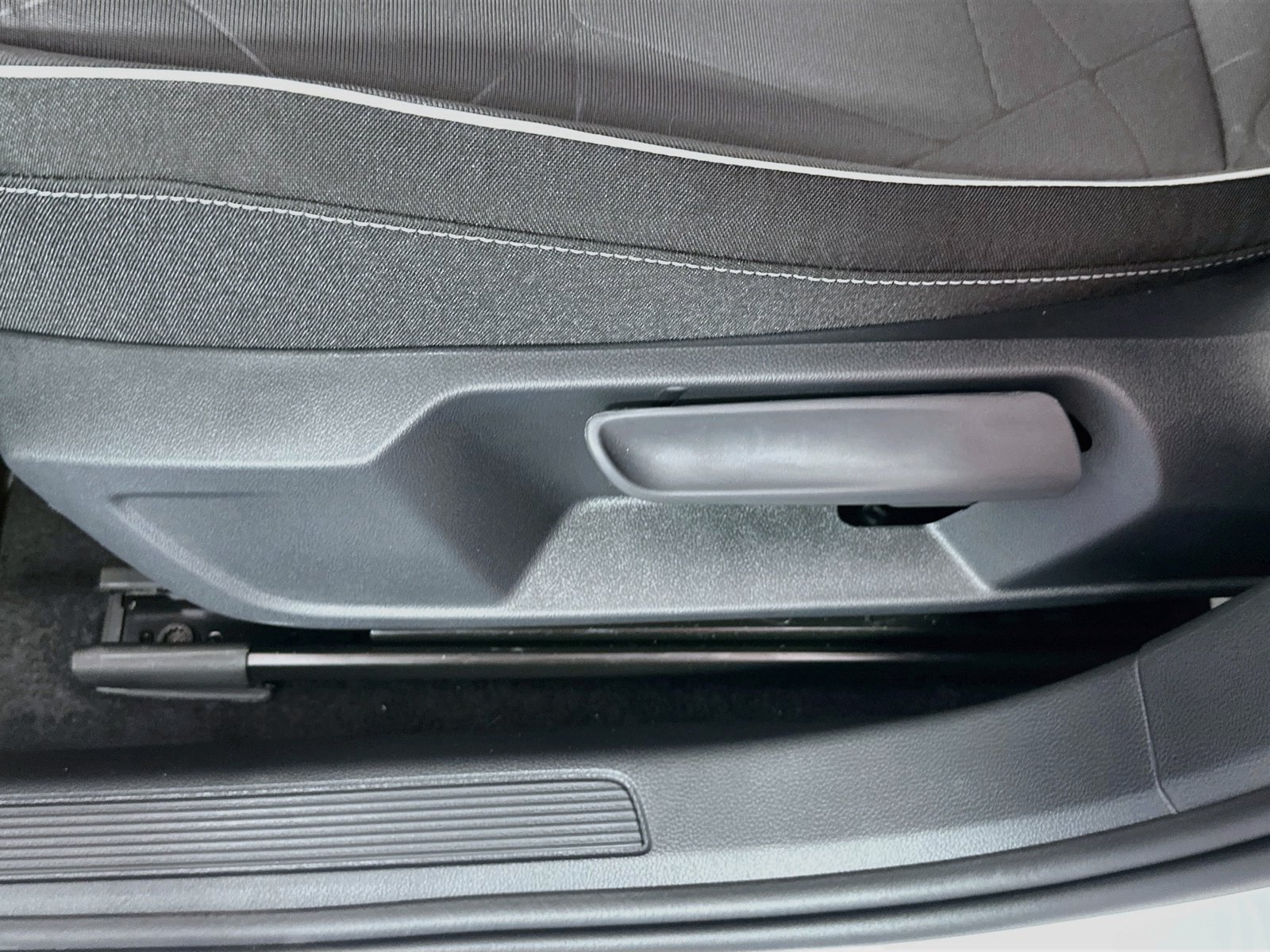 New 2027 Volkswagen Jetta Sport FWD image 18