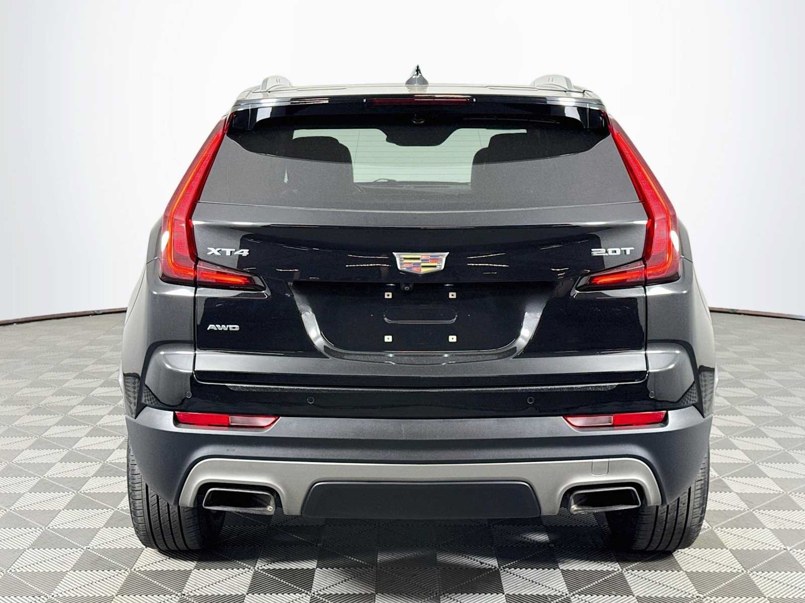 Used 2019 Cadillac XT4 Premium Luxury AWD/4WD image 6
